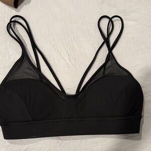 Lululemon NWOT sports bra